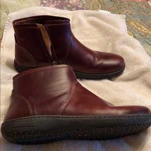 Birkenstock’s brown ankle boots all leather upper
